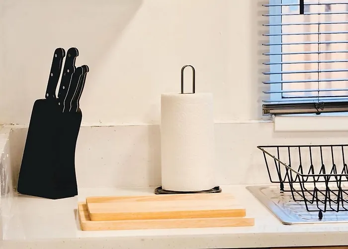 Cosy 1 Bed Flat, Sleeps 4, Free Parking Брадфорд