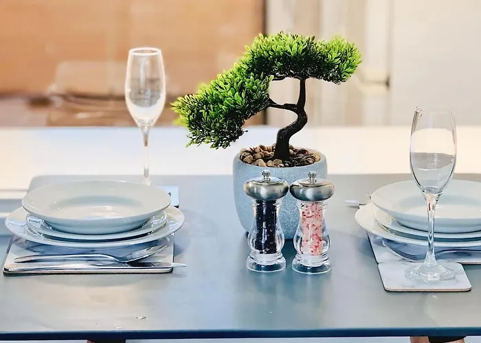 Cosy 1 Bed Flat, Sleeps 4, Free Parking Апартаменты *