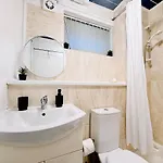 アパート Cosy 1 Bed Flat, Sleeps 4, Free Parking
