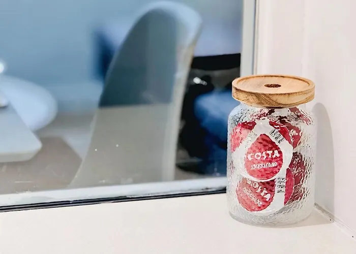 Cosy 1 Bed Flat, Sleeps 4, Free Parking Bradford (West Yorkshire)