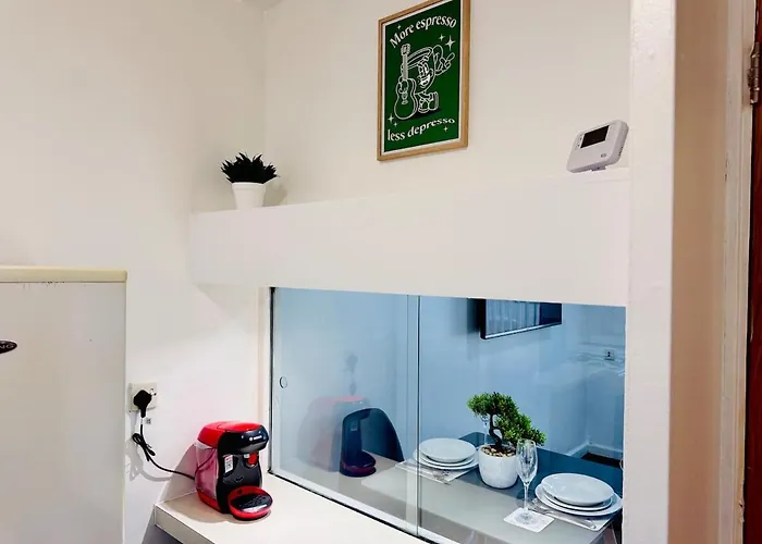 Cosy 1 Bed Flat, Sleeps 4, Free Parking * Μπράντφορντ